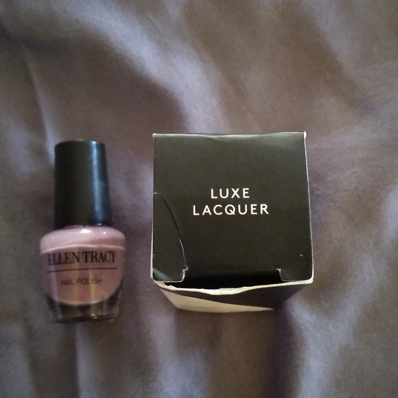 Mischo and Ellen Tracy nail polish - Picture 5 of 5